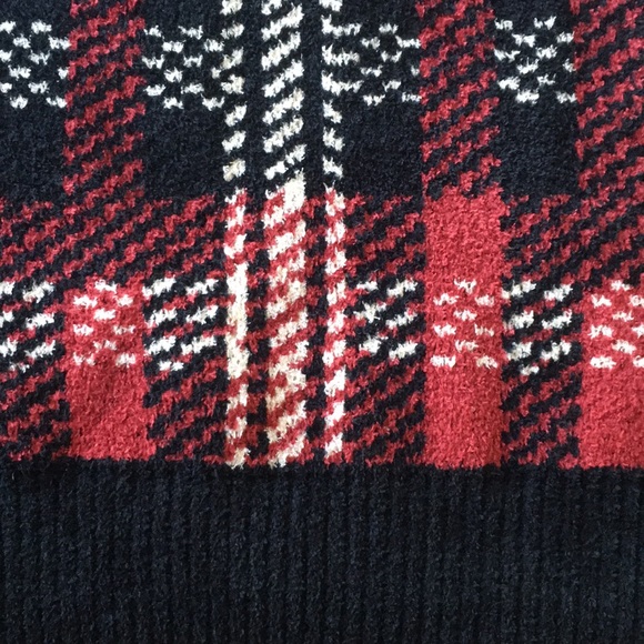 NEW Forever 21 Warm Plaid Sweater - Picture 4 of 8